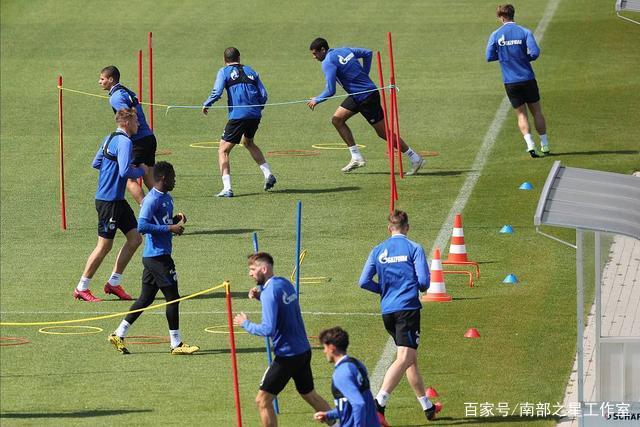 萨拉赫领衔，特拉布宗4-0狂胜加拉塔萨雷创历史